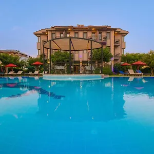 3* Отель Golden Moon